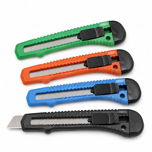 First Master FM1006 Plastik Maket Bıçağı 18 mm - 1