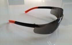 Cross 602 Füme Siyah Buğulanmaz Koruyucu İş Güvenliği Gözlüğü - 2